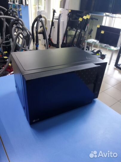 Микроволновая печь LG MS2535GIS