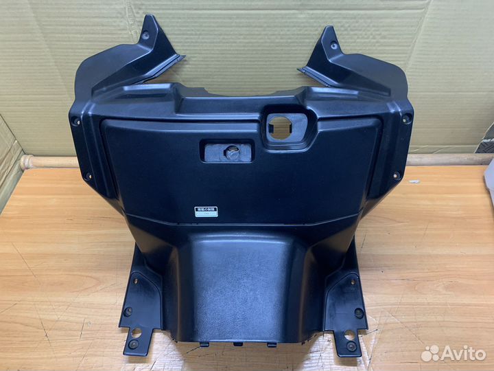 Фронтбокс Yamaha YP250 Majesty SV