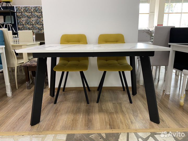 Стол кухонный