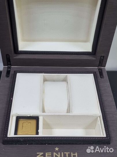 Большая часовая коробка Zenith