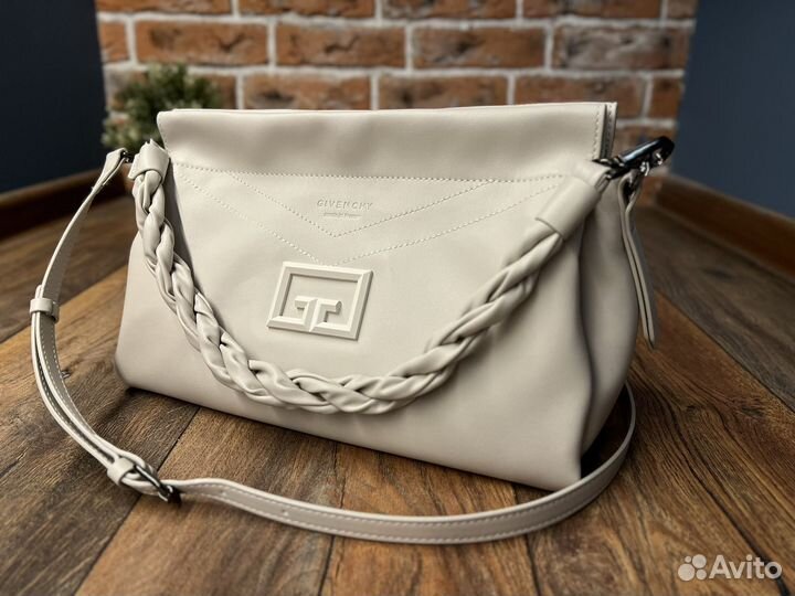 Сумка Givenchy