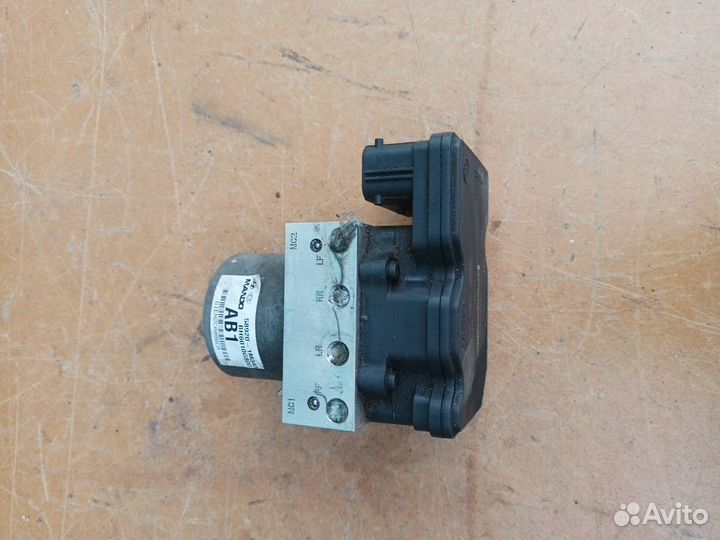 Блок ABS (насос) Kia Cerato 2008-2013 г