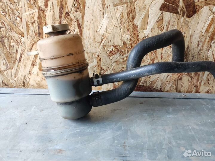 Mitsubishi Legnum бачок гур гидроусилителя руля