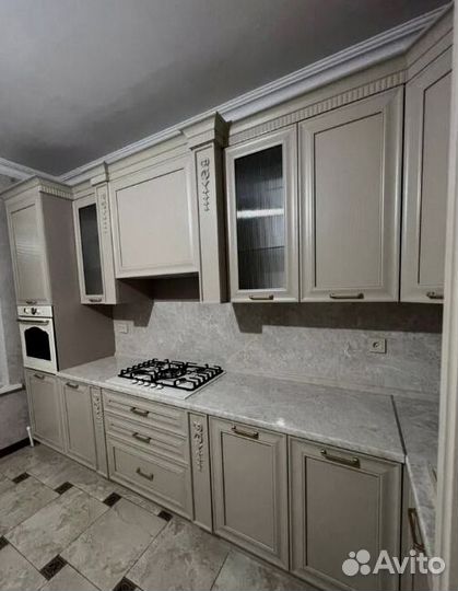 Кухня на заказ, кухня в потолок