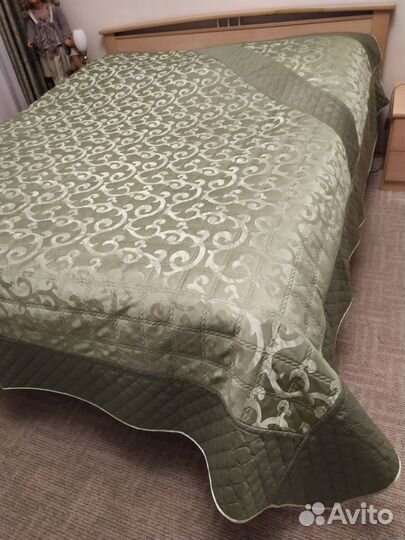 Покрывало на двуспальную кровать