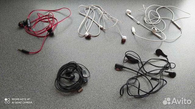 Наушники для телефона