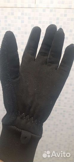 Спортивные перчатки