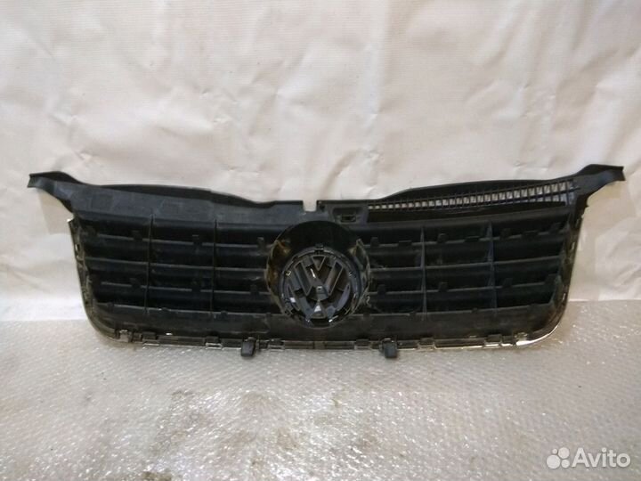 Решетка радиатора VW Passat B5+, VAG 3B0853651J