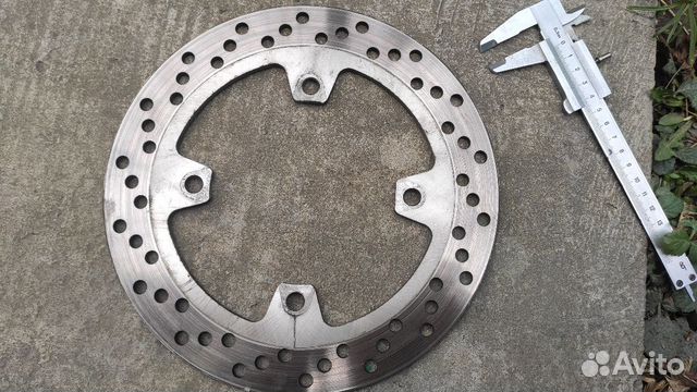 Suzuki Skywave 650 задний тормозной диск 4 болта