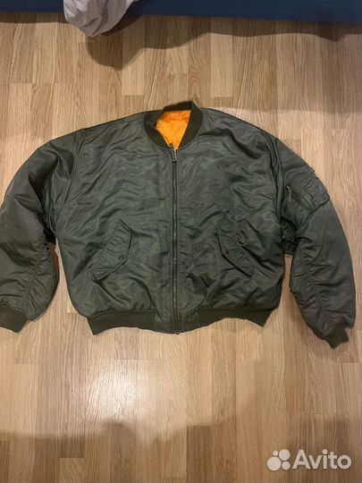 Бомбер двухстороннийдутый ma1