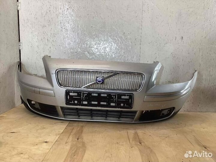 Бампер передний Volvo S40