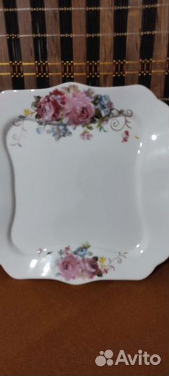 Набор столовой посуды новый