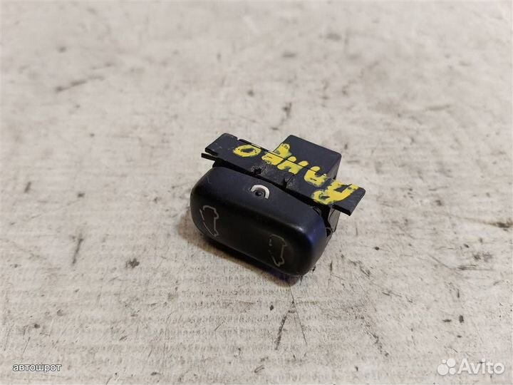 Кнопка люка mersedesbenz Vaneo 02-05г