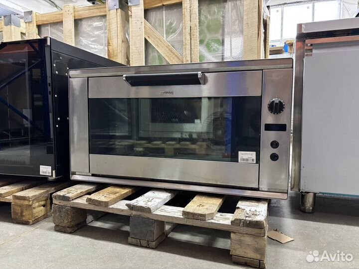 Конвекционная печь на 4 уровня Smeg