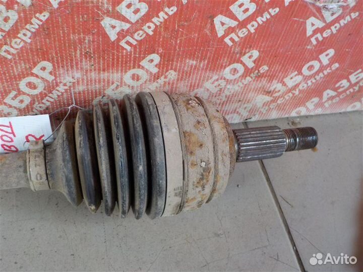 Привод колеса передний правый Renault Duster