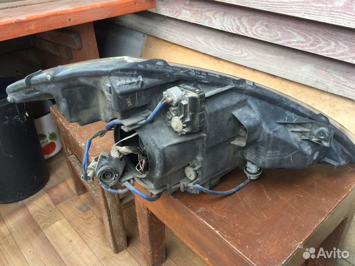 Продам фару передняя,левая, от ниссан мурано