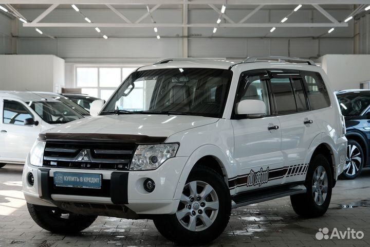 Mitsubishi Pajero 3.2 AT, 2011, 169 000 км