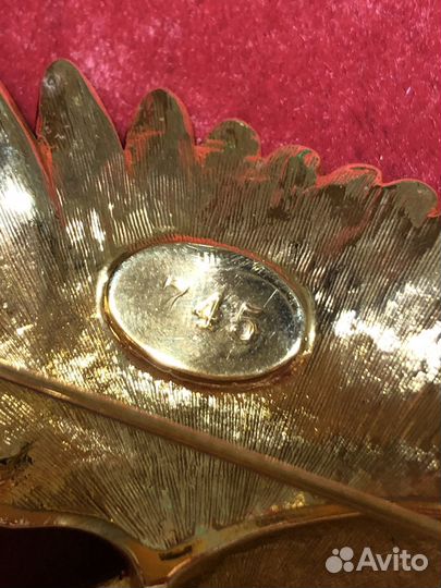 Брошь Joan River Kirks Folly Безель