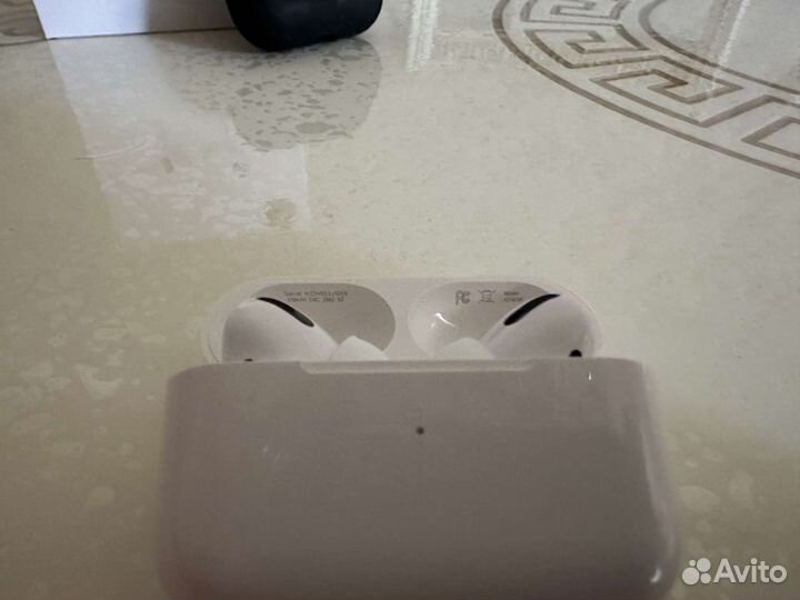 AirPods Pro