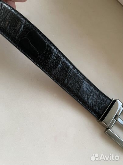 Мужской кожаный ремень черный