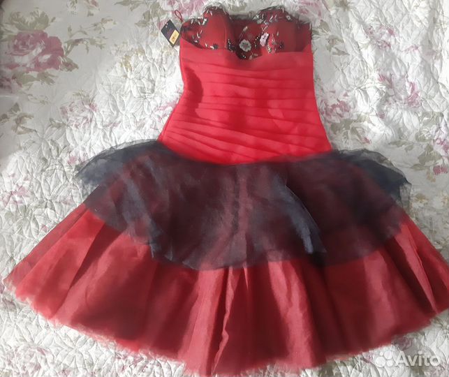 Платье женское