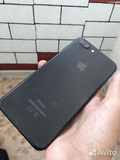 Телефон iPhone 7 plus