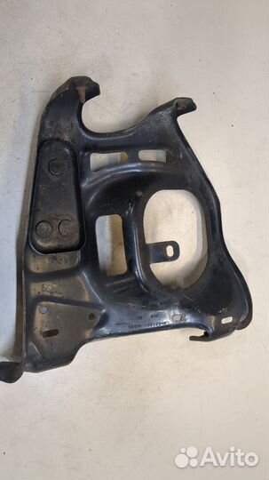 Кронштейн Toyota Tundra, 2008