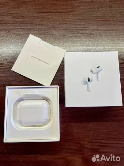 Apple AirPods Pro 2 (2023)