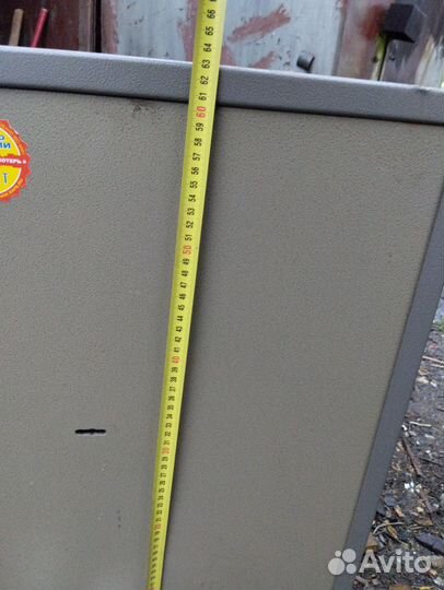 Сейф металлический