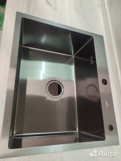 Новая, Кухонная мойка из нержавейки wisent 60х50 с