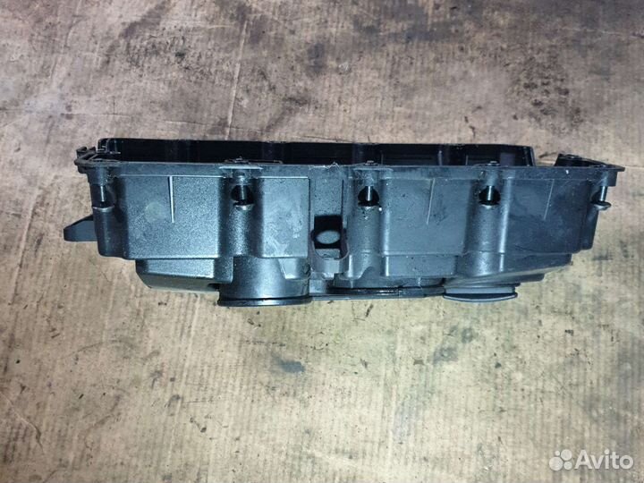 Клапанная крышка 03G103475D VW 2.0 tdi