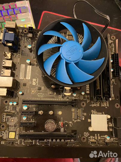 AMD ryzen 3 2200g + материнка + 8 gb озу