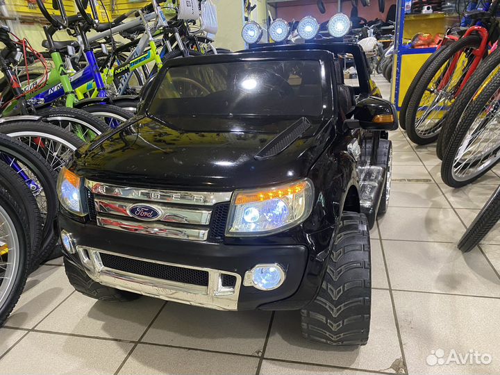 Детский электромобиль Ford