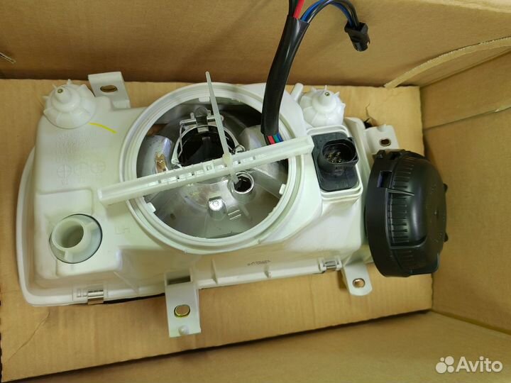 Фара левая VW Golf III/Vento 1991-1997