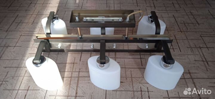 Светильник потолочный