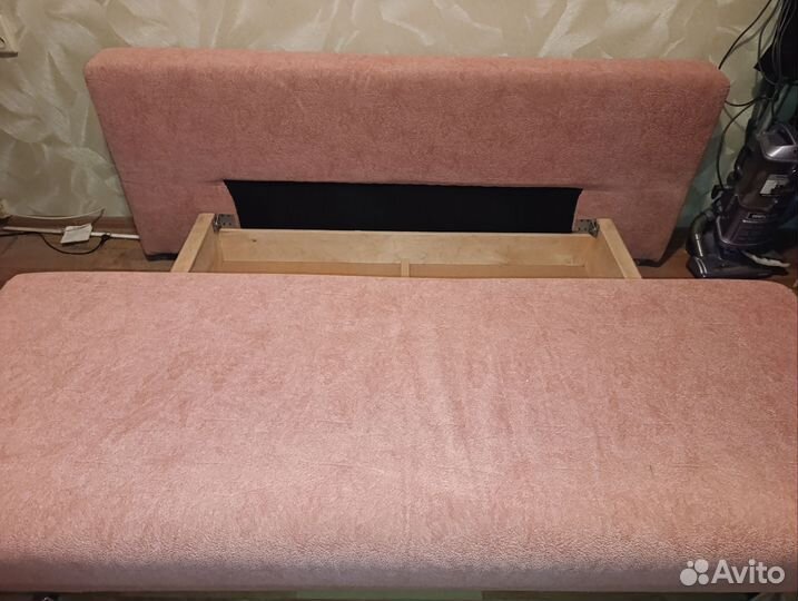 Диван раскладной, крепкий