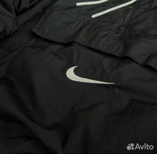 Ветровка Nike