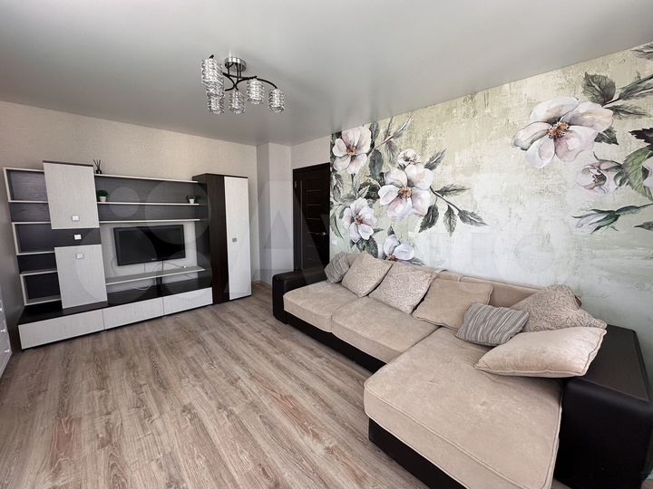 2-к. квартира, 61 м², 15/17 эт.