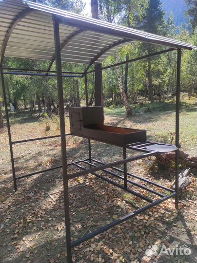 Мангал с крышей