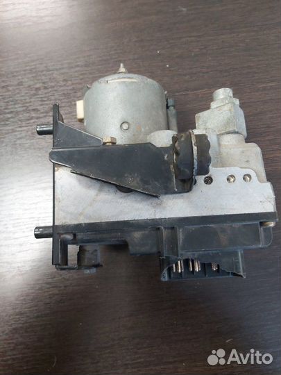 Блок ABS Bmw 520I E39 M52 1996