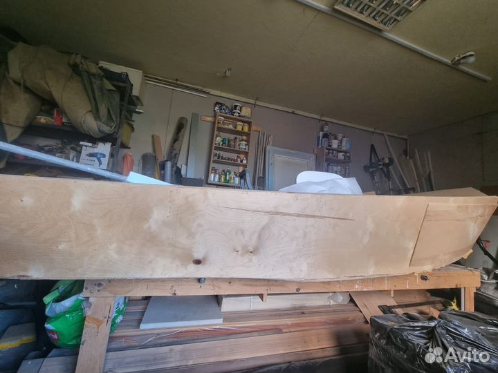 Недостроенная лодка