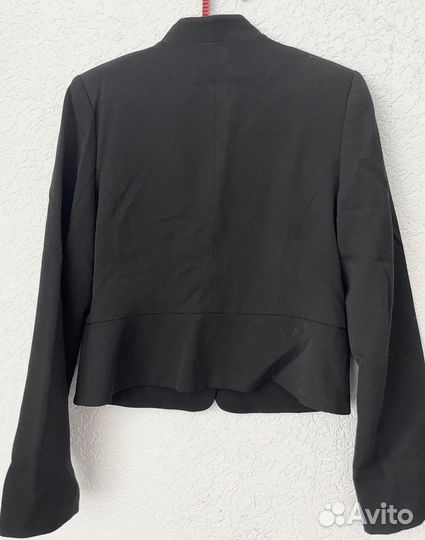 Пиджак для девочки 146