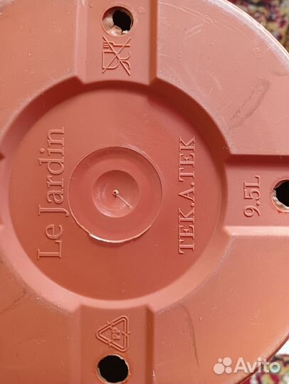 Горшки для цветов пластиковые