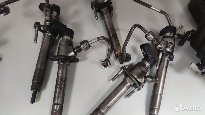 Форсунка топливная Land Rover Range Rover Sport 7H