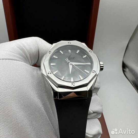 Часы Hublot Orlinski