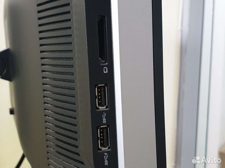 Монитор Dell 27