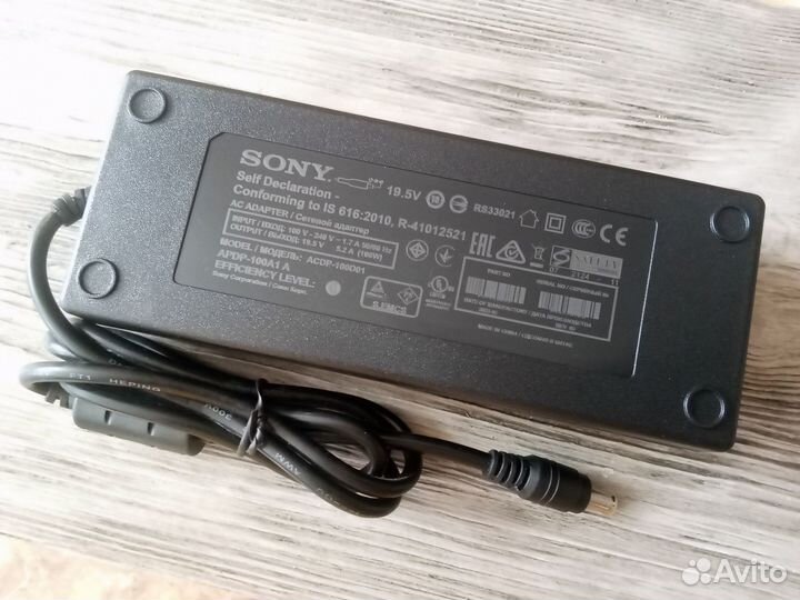 Сетевой адаптер Sony 19.5V 5.2A apdp-100A1A новый