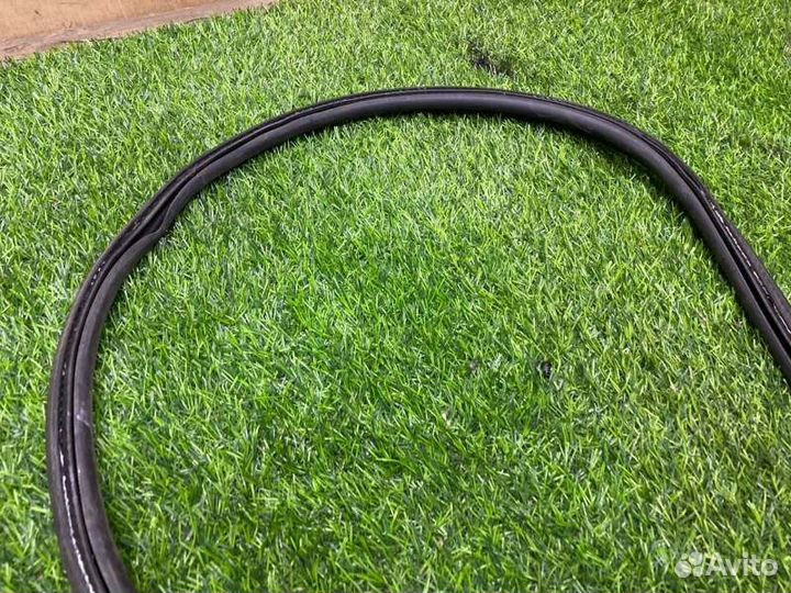 Уплотнительная резинка багажника Bmw 525 E60