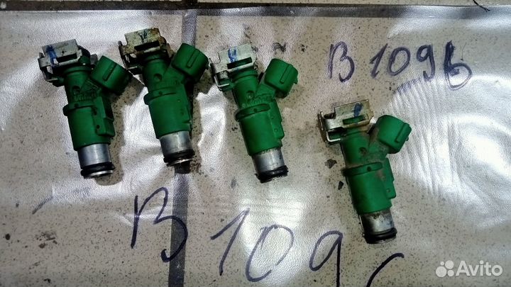 Топливные форсунки Пежо 206 седан