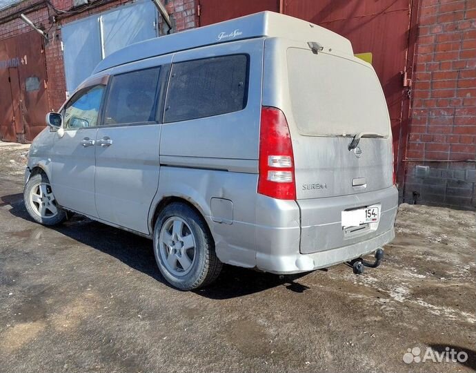 Фаркоп на Ниссан Серена 1999-2005 г